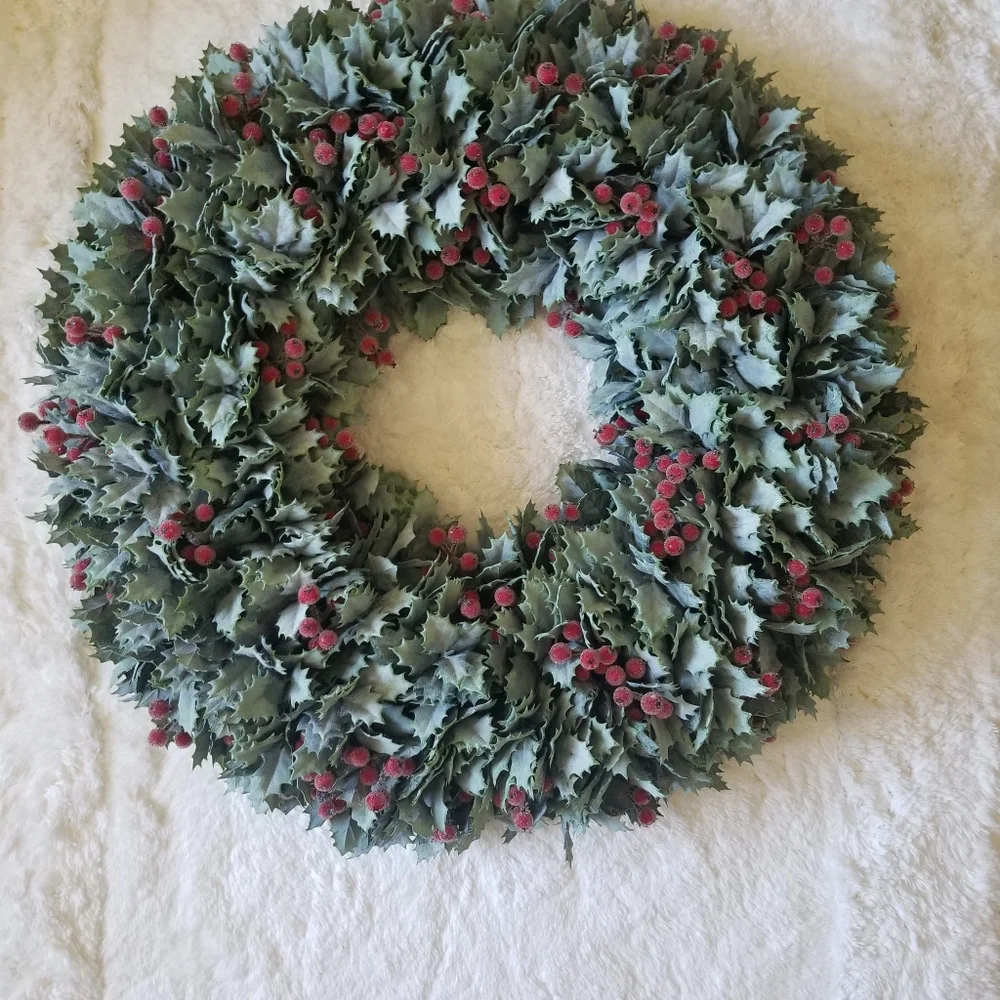 New Frost Holly Berry Wreath